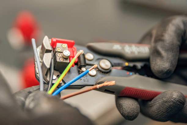 Best Electrical Installation Contractor  in Pleasant Prairie, WI