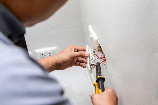 Best Industrial Electrical Services  in Pleasant Prairie, WI